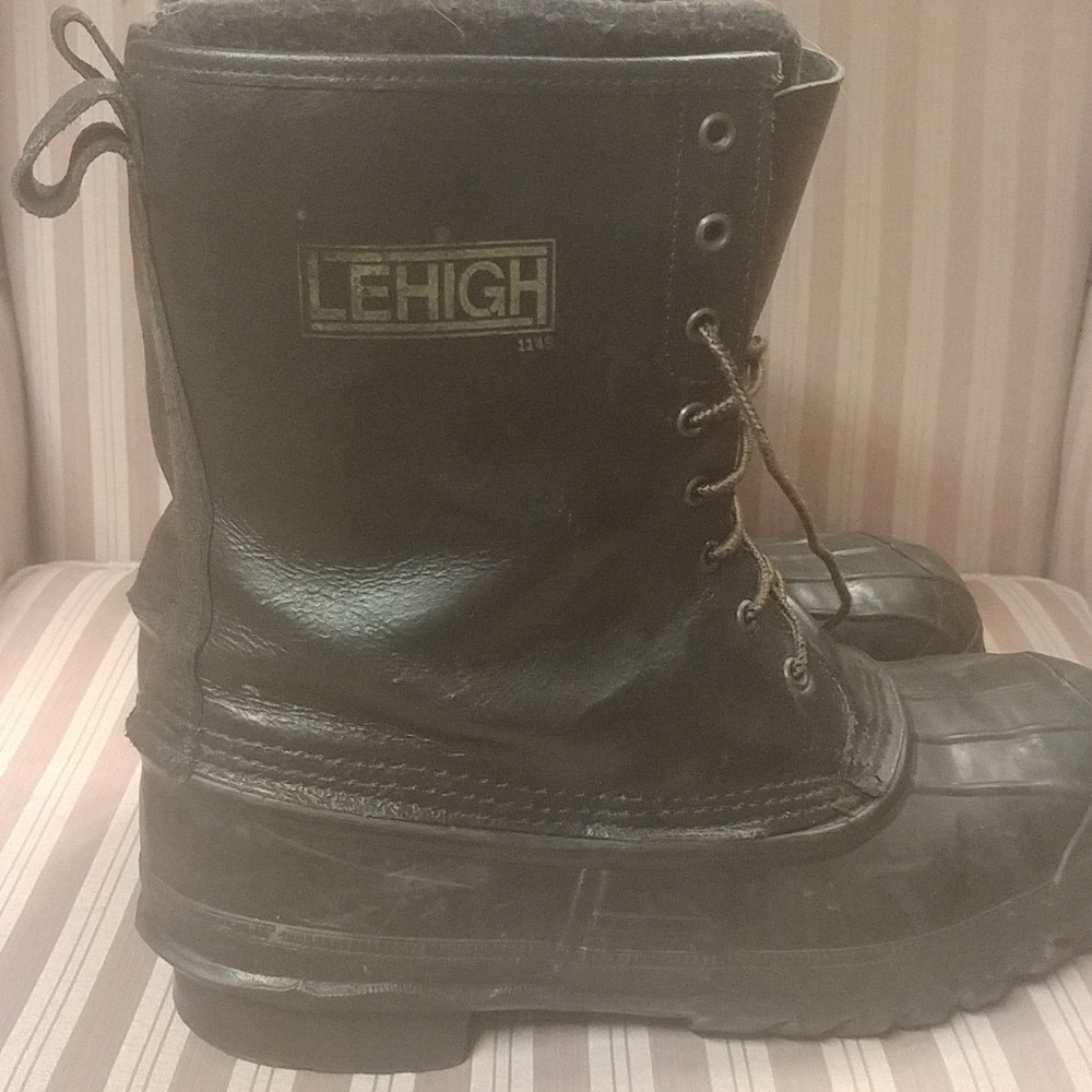Outdoor steel toe water proof boots